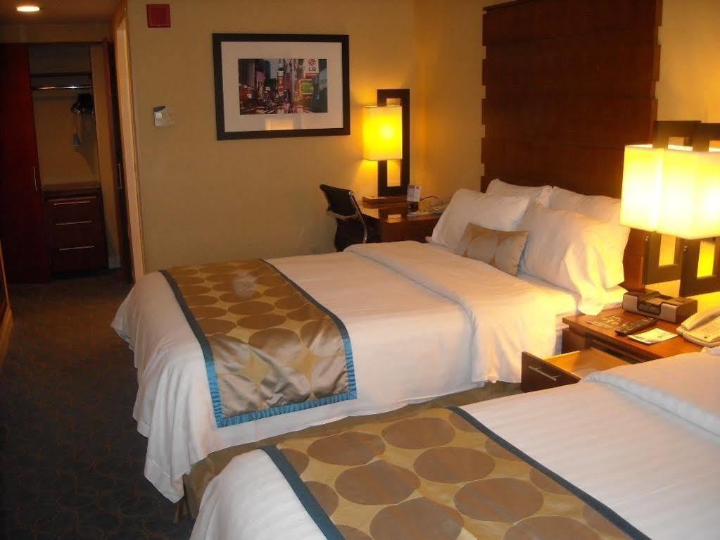 Fairfield Inn & Suites By Marriott New York Manhattan/Fifth Avenue Экстерьер фото